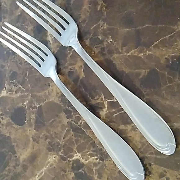 Oneida Camber 2 Dinner Forks Flatware - Picture 3 of 7